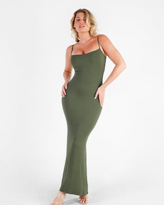 The Shapewear Dress Slip Maxi features double-layer waist control that shapes and defines your curves for a beautiful hourglass silhouette.