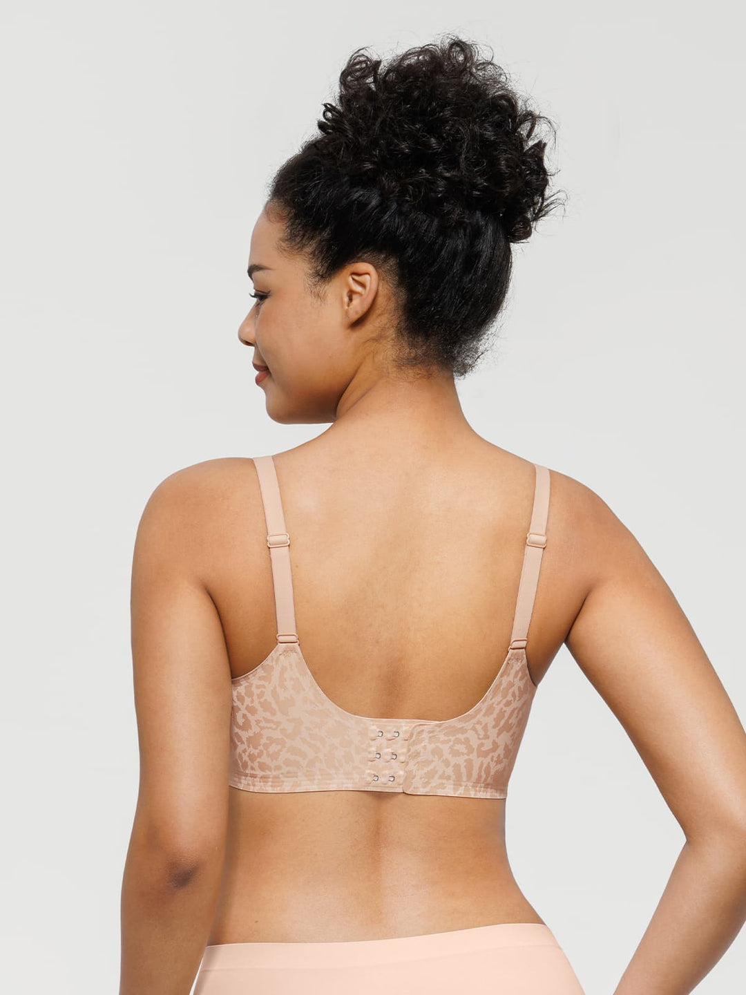 Popilush® Seamless Breathable Contour Plunge Bra