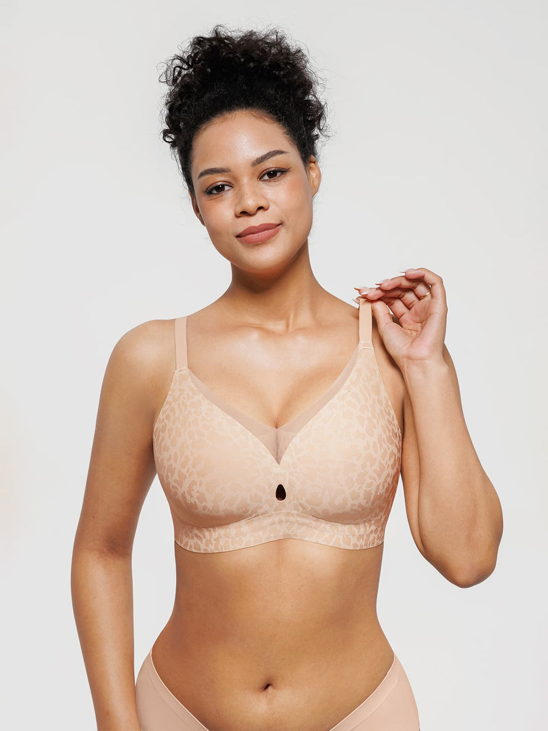 Popilush® Seamless Breathable Contour Plunge Bra