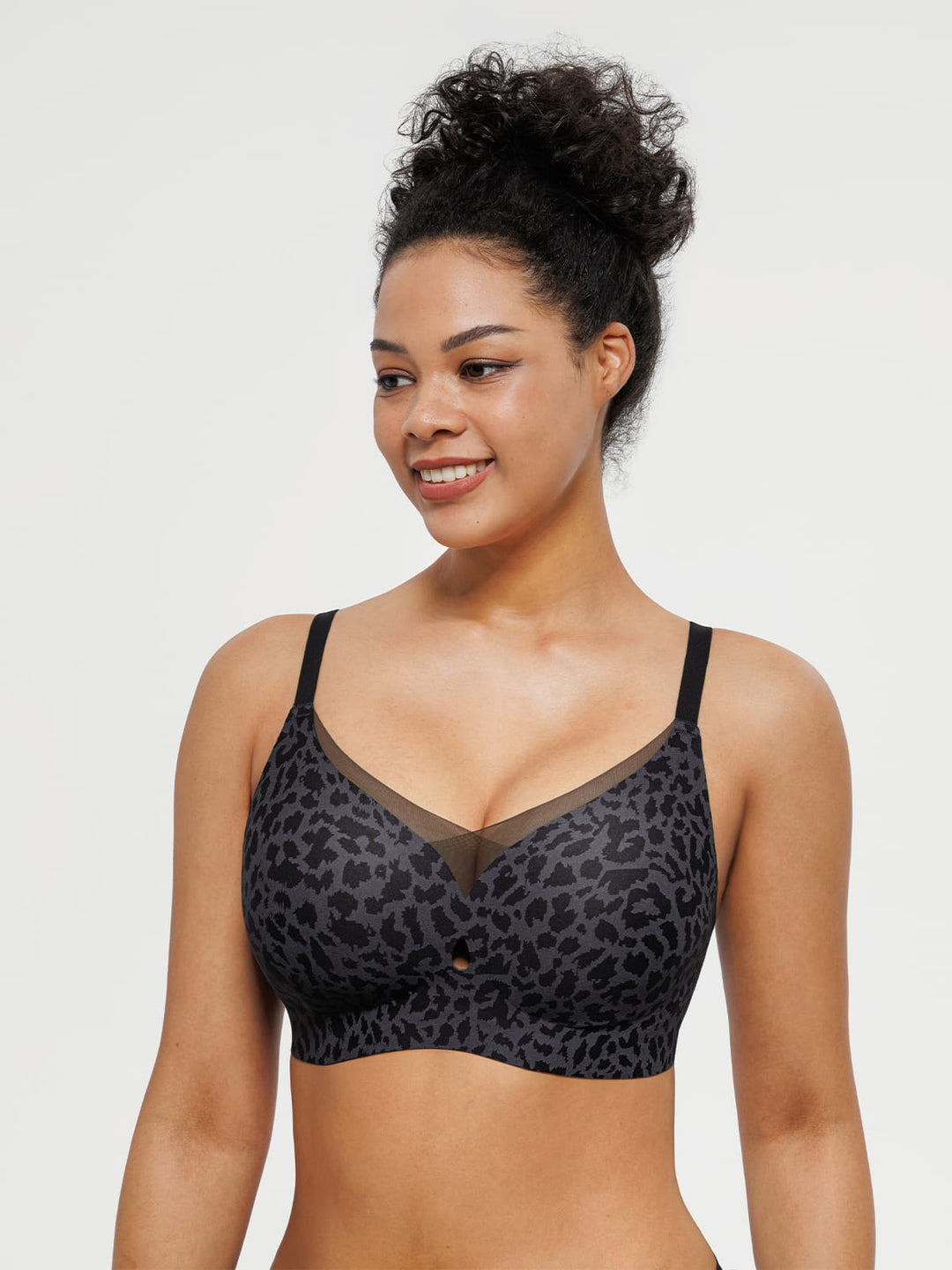 Popilush® Seamless Breathable Contour Plunge Bra