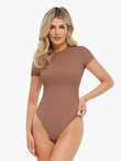 Popilush® bodysuit: Model in short-sleeved shapewear